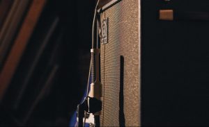 Hero-N22-Electric-Bass-Amp-B15