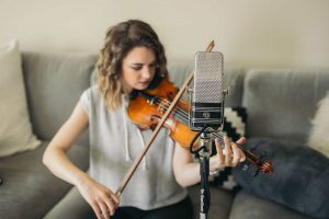 Hero-R44-Violin