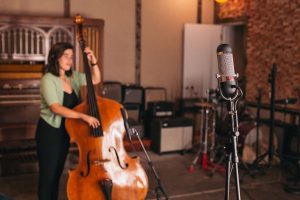 R84-Room-Upright-Bass
