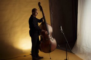 R84-Upright-Bass