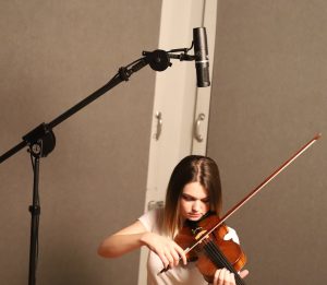 Hero_KU5A_Strings_Cropped